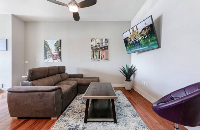 Exquisite Penthouse Near Local Attractions