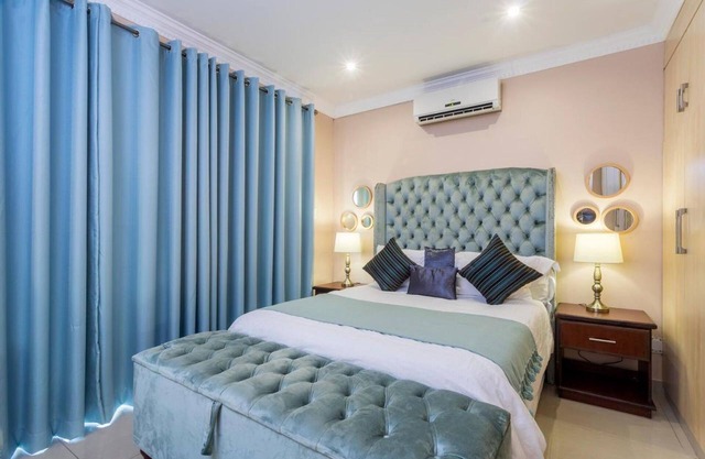 Ezulwini Guest House - Standard Double Room with balcony & pool view, 2 guests