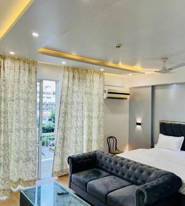 EzyStay Boutique Suites