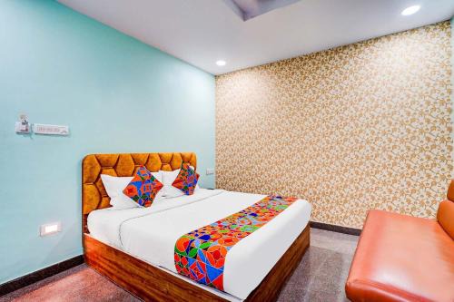 FabExpress Emara Inn