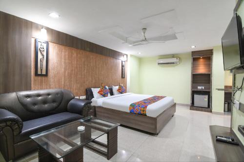 FabExpress Raj Residency II