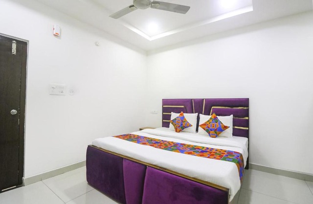 FabExpress Viraaj Suites