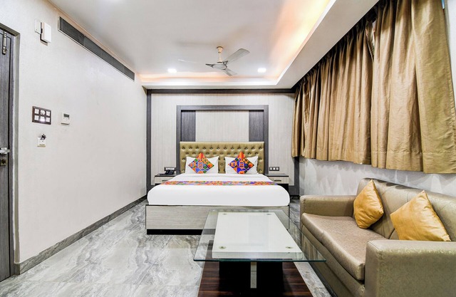 Fabhotel Aafreen International