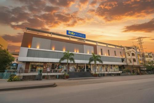 FabHotel SRS Grand - Nr Mahindra University, Gandi Maisamma