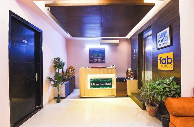 Fabhotel X Green Tree