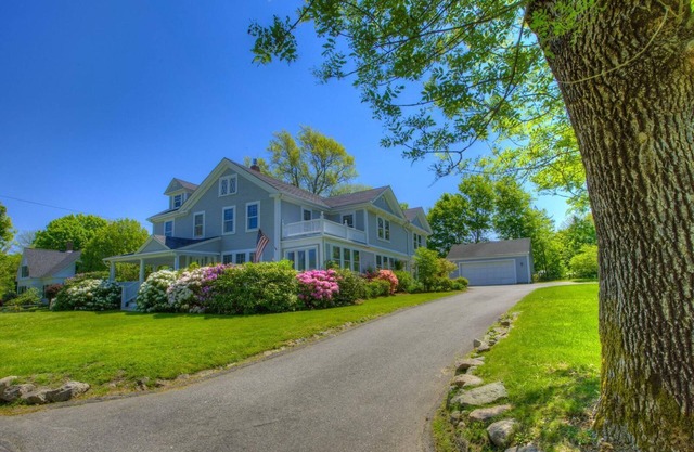 FABULOUS 1760 COLONIAL WITH POOL*WALK TO BARNSTABLE VILLAGE*AVAILABILITY*