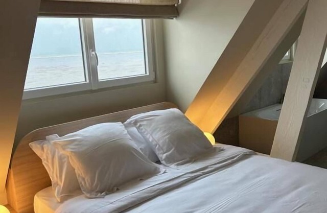 Face à La Mer Gravelines