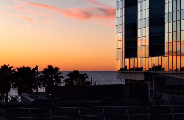 Facing sea and beaches, luxury apartment with large terrace.