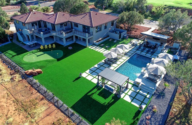 Fairway to Heaven - Views, pool, spa, game room, 3 fire pits, outdoor kitchen