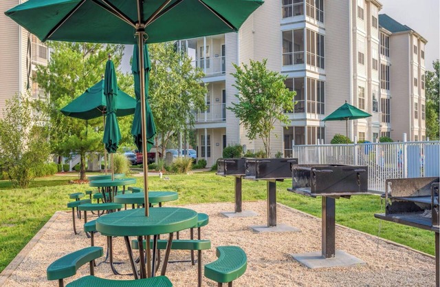 Fall Creek Getaway - 1 BR with Pool