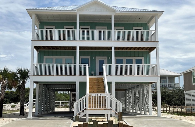 Fall Dates on Sale! Spectacular 2nd tier w/great views!