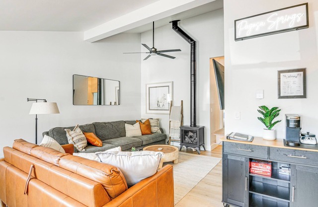 Fall Getaway! Remodeled Home Steps to Lake Pagosa