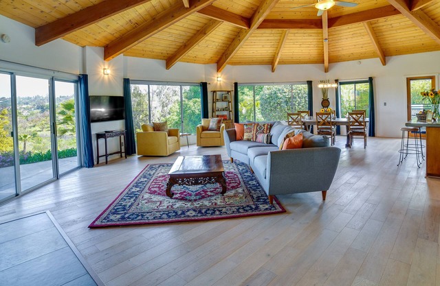 Fallbrook Home w/Mountain Views: Close to Hiking!
