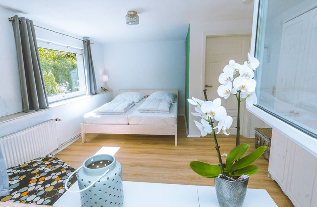 Family-friendly bungalow in a quiet atmosphere near the Baltic Sea with FIREPLACE!