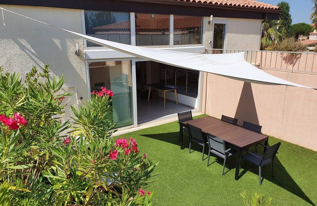 Family apartment, 4 bedrooms, 2 large terraces, 1 min walk to the beach