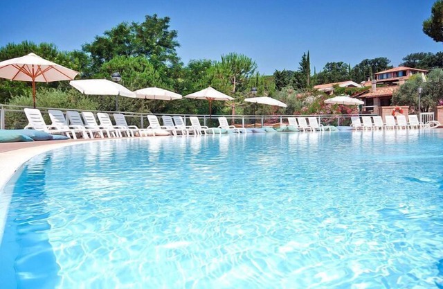 Family Apartment in Guardistallo with Pool