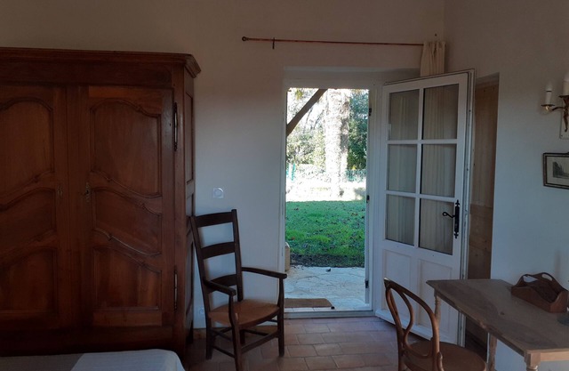 Family country house. Ten minutes walking distance from Eymet.