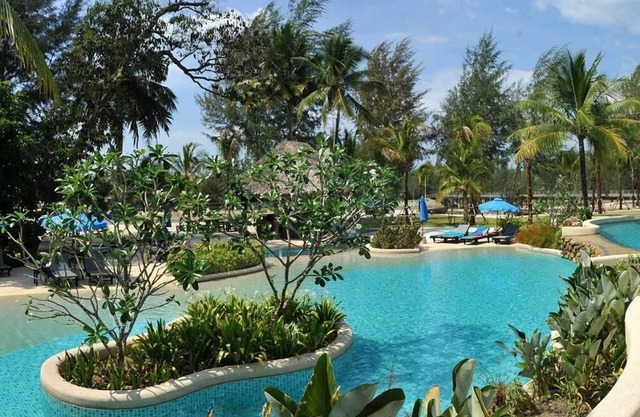 Family Deluxe Resort Stay AR#14