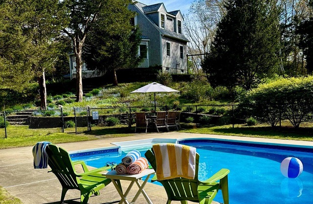 Family-Friendly Cape Home – Pool & Beach Access