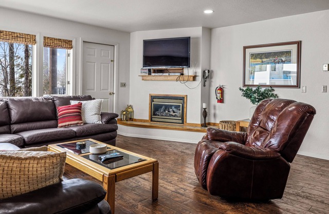 Family-Friendly Condo Close to the Mountain Village