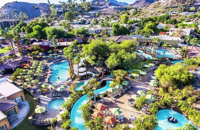 Family-Friendly Resort with Lazy River, Spa & Mini Golf Near Downtown Phoenix