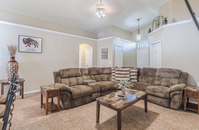 Family-Friendly Retreat ~8 miles to Disney World