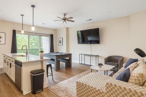 Family Group Retreat 3 Queens Pool Table 2nd