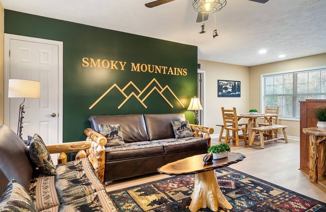 Family Trip? 5 min from Dollywood Harvest Festival