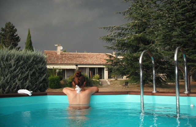 FAMILY VILLA with private swimming pool, on huge wooded grounds