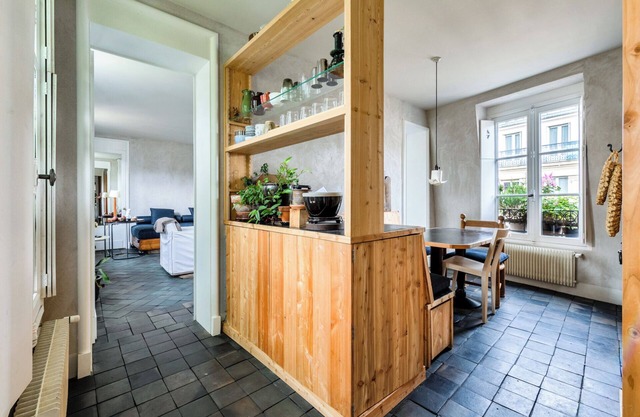 Famous interior designer's pied-à terre in historical Paris Le Marais