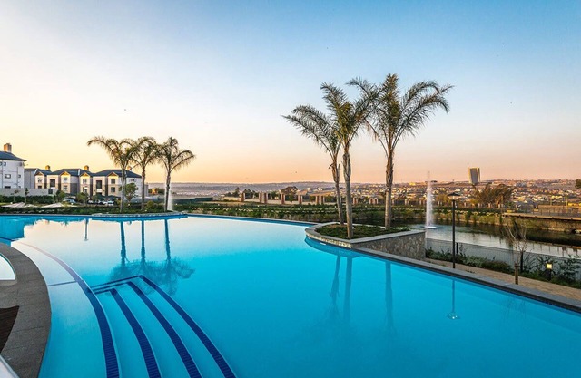 Fantastic 2-bedroom apartment with WiFi in Midrand