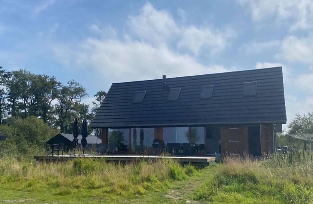 Fantastic holiday home on private island