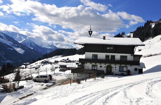 Farmhouse in Hollersbach with Mountain Views