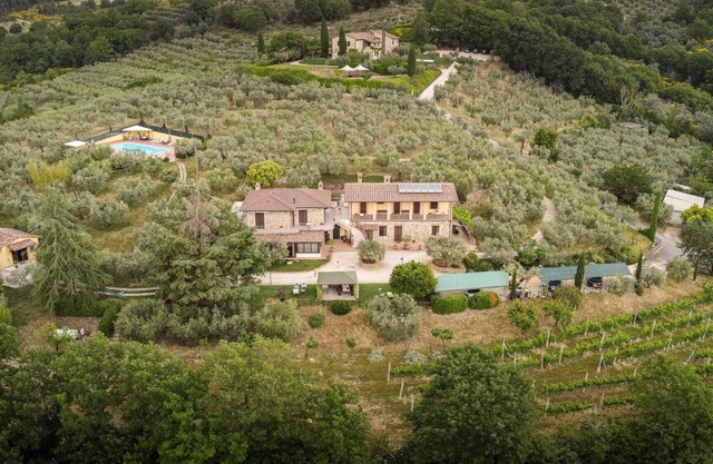 Farmhouse in Assisi for 12 people with swimming pool