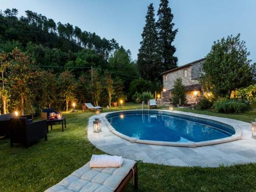 Farmhouse near Lucca with Tuscan Views