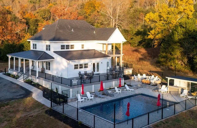 Farmhouse w/Wrap Covered Porch + Fire-Pit