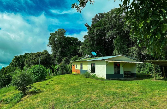 Farmstay with Ocean View in Monteverde! Nature, private and amazing views