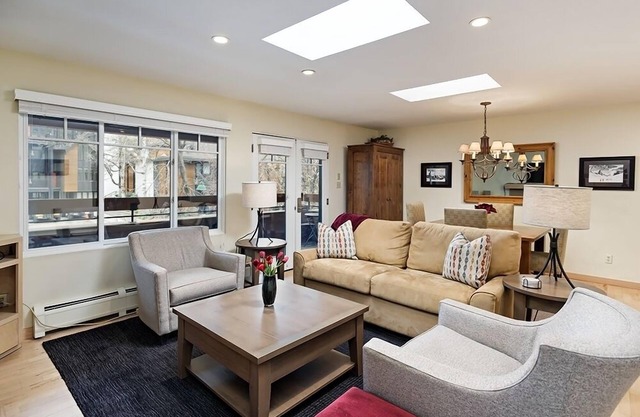 Fasching Haus Unit 303 | Sunny Top Floor Condo, 2 Private Decks, 2 Blocks to Downtown Aspen