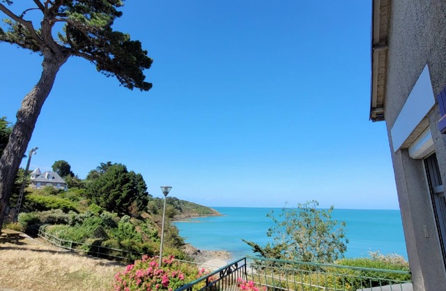 Favorite rental with breathtaking view of the Avant-Port beach