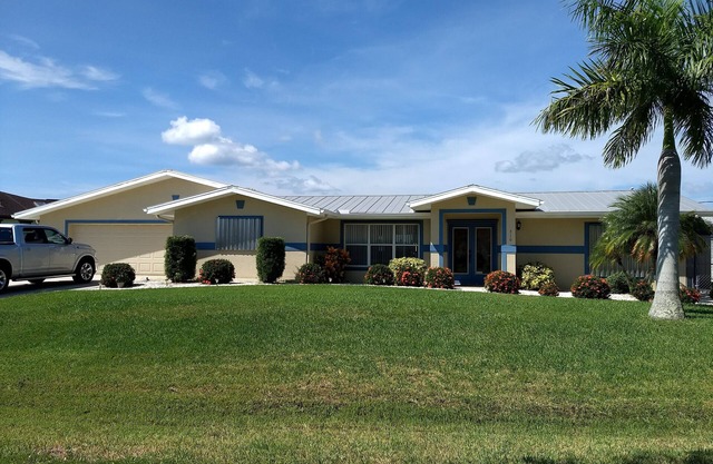 Feb & Mar openings! 2 King Stes, Pet nFriendly! Pool! Water View! Well stocked!