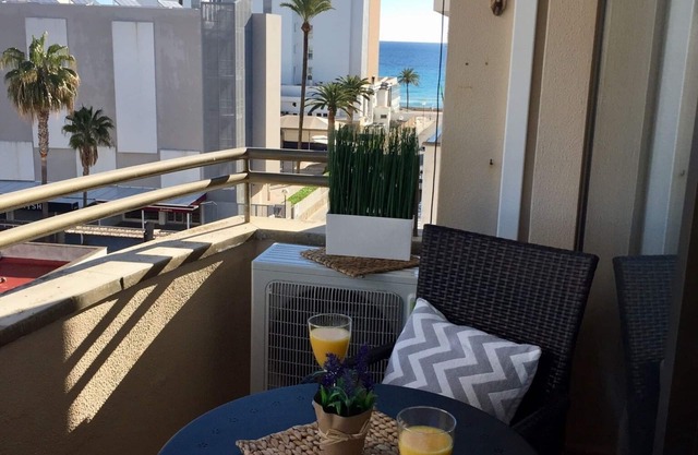 Feel good at the beach & arrive