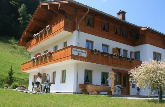 Ferienwohnung Kehlstein, 1-2 Personen, 41 qm, Balkon, Schlaf- und Wohnschlafzimmer