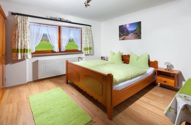 Ferienwohnung Kehlstein, 2 Personen, 1 separates Schlafzimmer, Dusche/WC, Balkon 45 qm