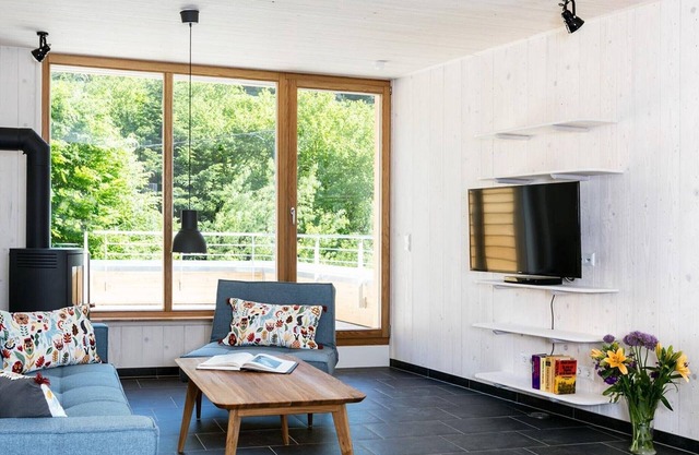 Ferienwohnung Drei, 66 qm mit 2 Terrassen und 2 Schlafzimmern für max. 6 Personen