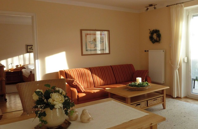 Ferienwohnung Lehmann 58 qm, Erdgeschoss, mit Terrasse und Separatem Schlafzimmer