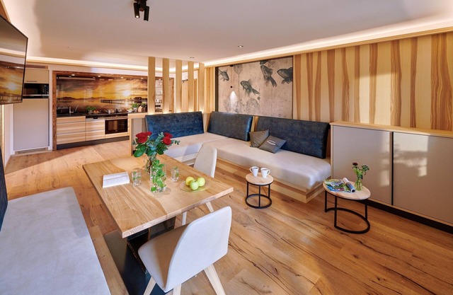 Ferienwohnung Tiroler Ache, 1-2pers.+baby, 1sep. SZ, Terrasse mit Chiemseeblick