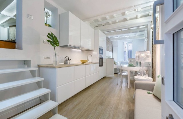 Ferrara Torre dei Leuti White Apartment