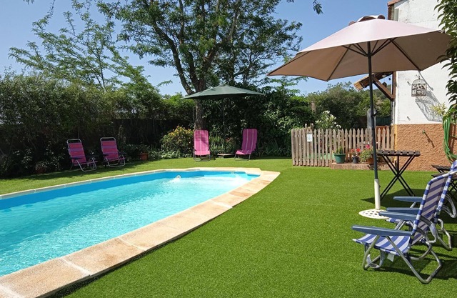 Finca "Cottage" with communal pool