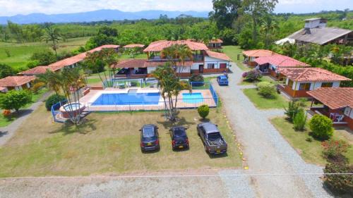 FINCA HOTEL LAS CABAÑAS DEL Parque