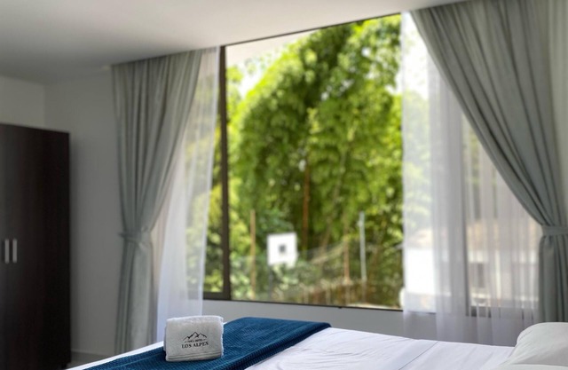 Finca Hotel Los Alpes, 15 minutes from downtown, surrounded by nature.